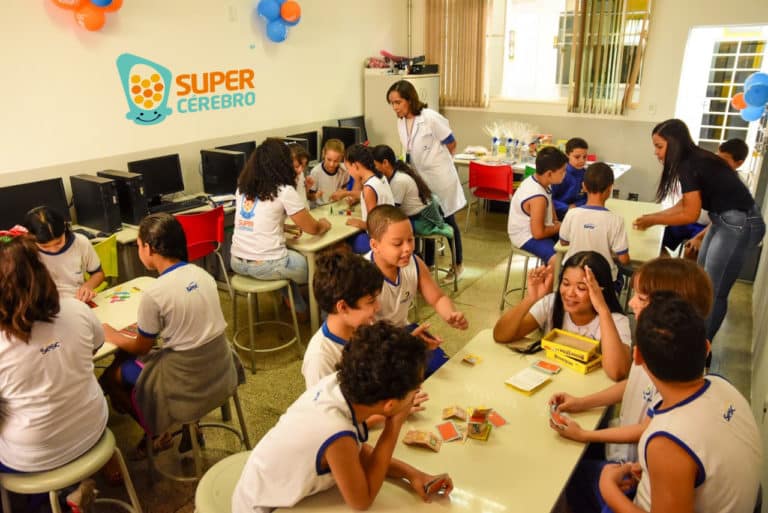 Super Cérebro: franquia de academia para o cérebro de baixo custo