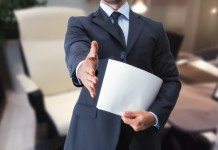 9 cuidados que você deve ter antes de assinar o contrato de franquia Cuidados antes de assinar o contrato de franquia