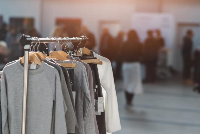 Como abrir uma loja de roupas: passo a passo para ter sucesso