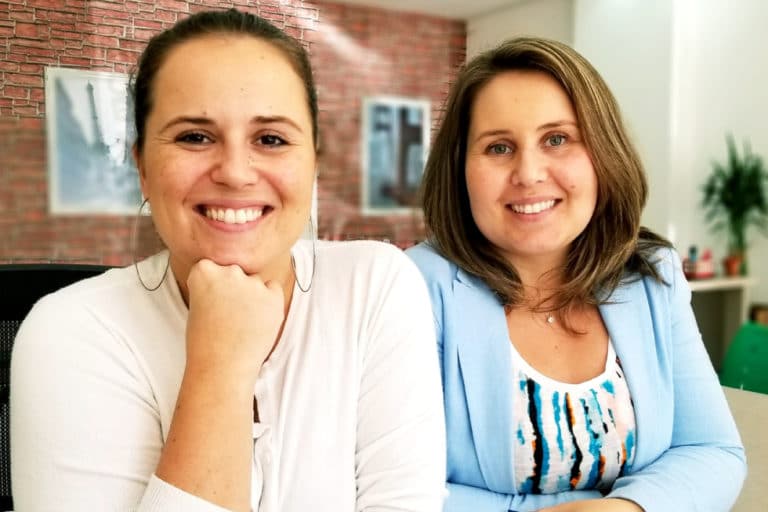 Irmãs faturam R$ 3 milhões com franquia de intercâmbio