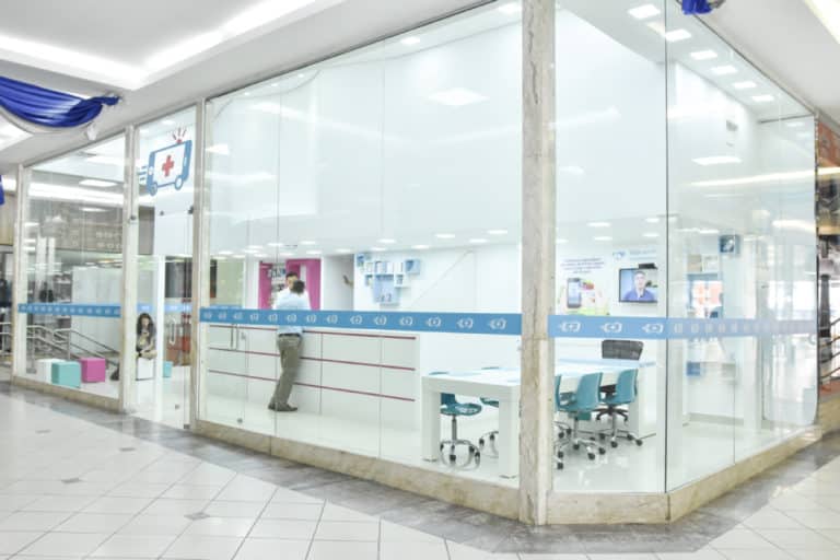 Hospital do iPhone planeja abrir mais de 30 lojas em 2018