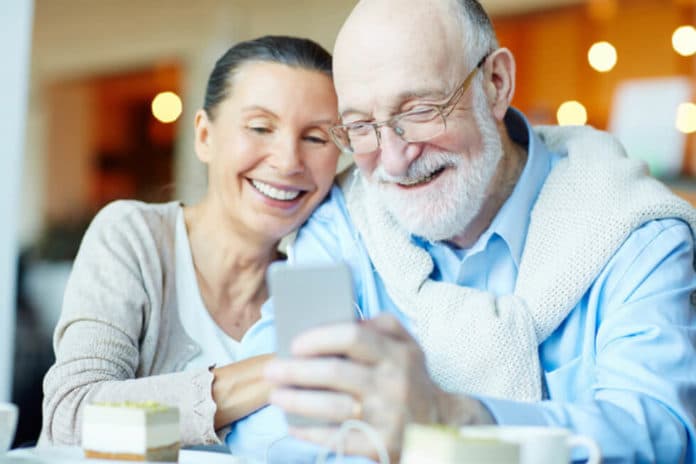 franquias para o público idoso cuidador virtual