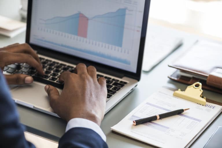 Como segmentar a base de contatos da sua franquia