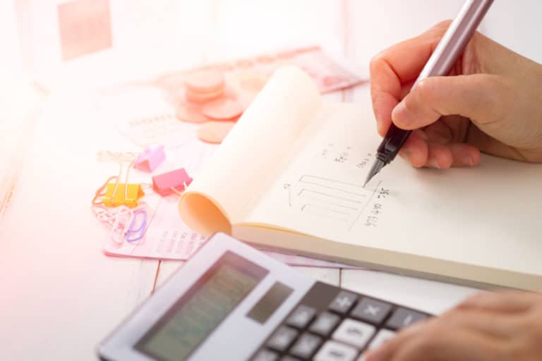Como se organizar financeiramente para investir em franquia