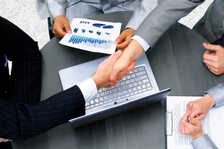 Veja os prós e contras dos setores mais importantes do franchising