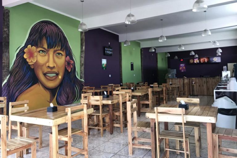 Self Açaí tem franquia de açaí self service de baixo custo