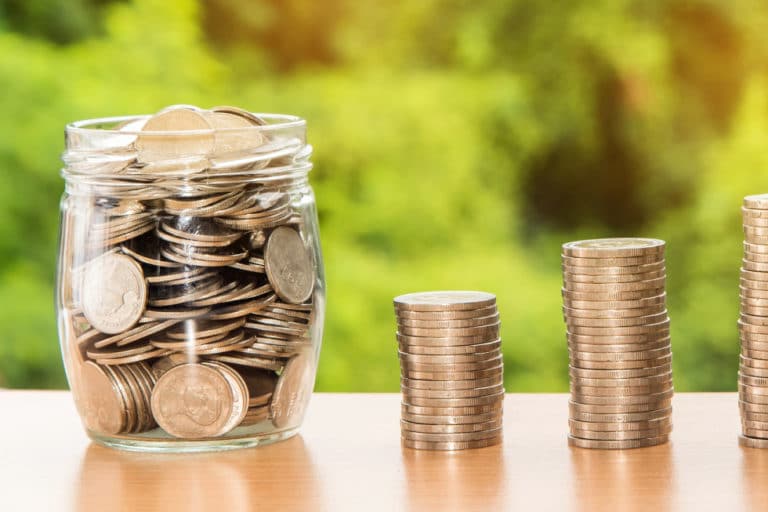 Como abrir uma franquia com pouco dinheiro: 6 dicas para empreender