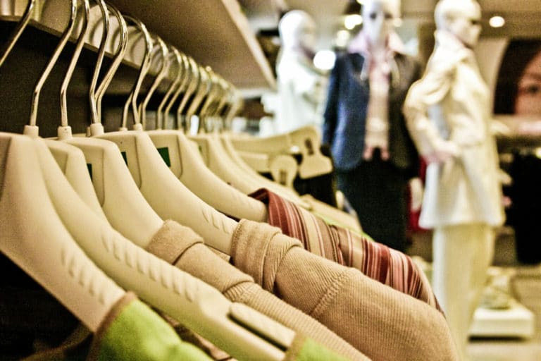 15 opções de franquias baratas de roupas