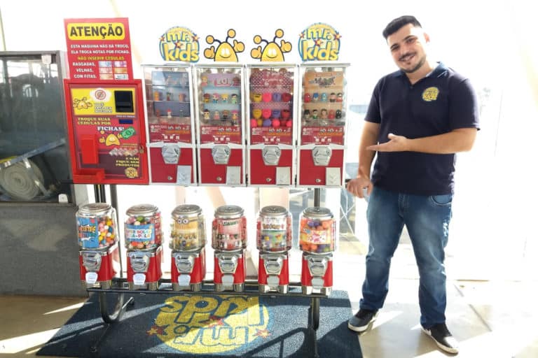 Representante comercial aumenta renda em 30% com microfranquia