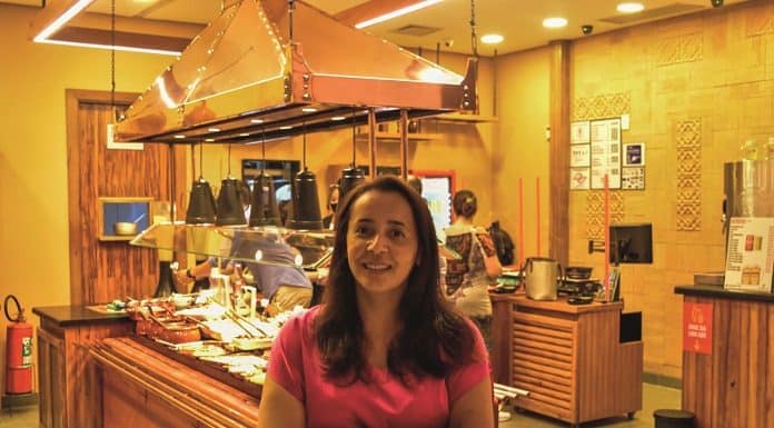 Cleide Gouveia franqueada Divino Fogão