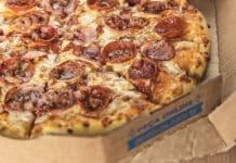 Domino’s acelera expansão com franquias e lança novos formatos dominos145of1Edit