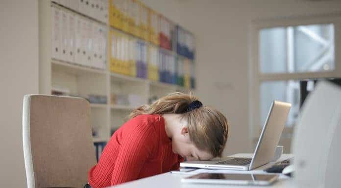 Você está se sentindo estagnado no trabalho!? Veja como o inglês pode te ajudar a sair desse sufoco! minds estagnado no trabalho