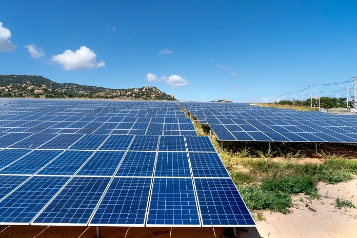 mercado de energia solar cresce com ajuda da tecnologia