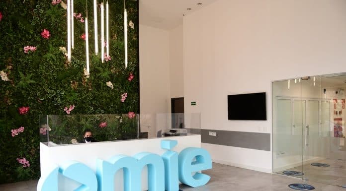 omie lanca recorrencia para franqueados