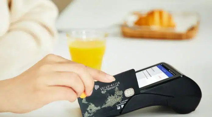 Melhor maquininha de cartão para MEI: conheça as 7 opções mais relevantes do mercado